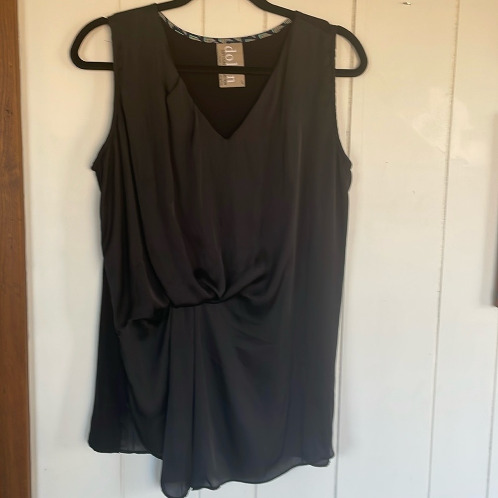 NWOT LAST CHANCE Dolan silky top